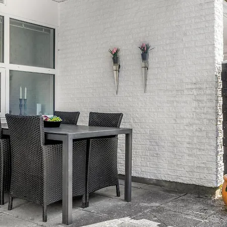 Casa vacanze Lovely In With Wifi