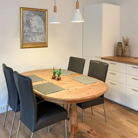 Casa vacanze Lovely In With Wifi *